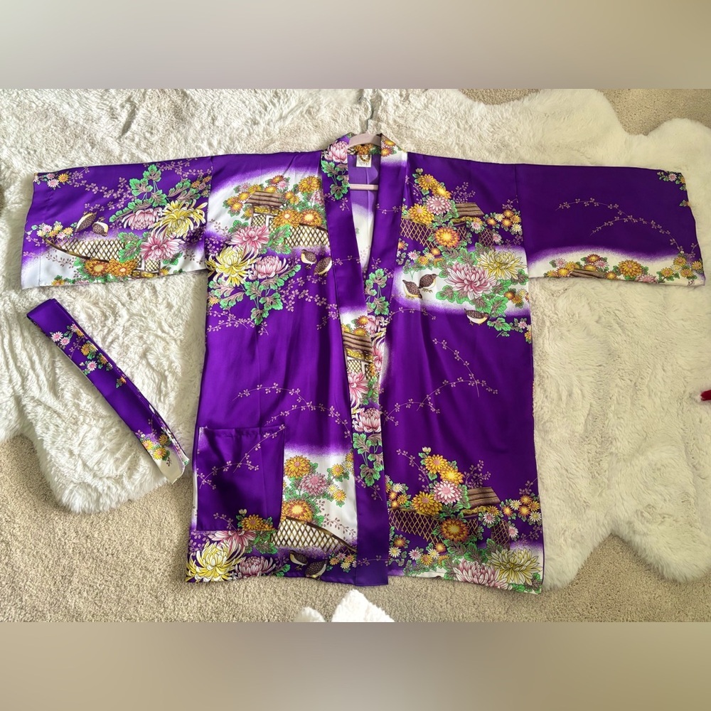 Antique Japanese Purple Floral KIMONO Robe, Gown, Dressing, Lingerie, Nightwear